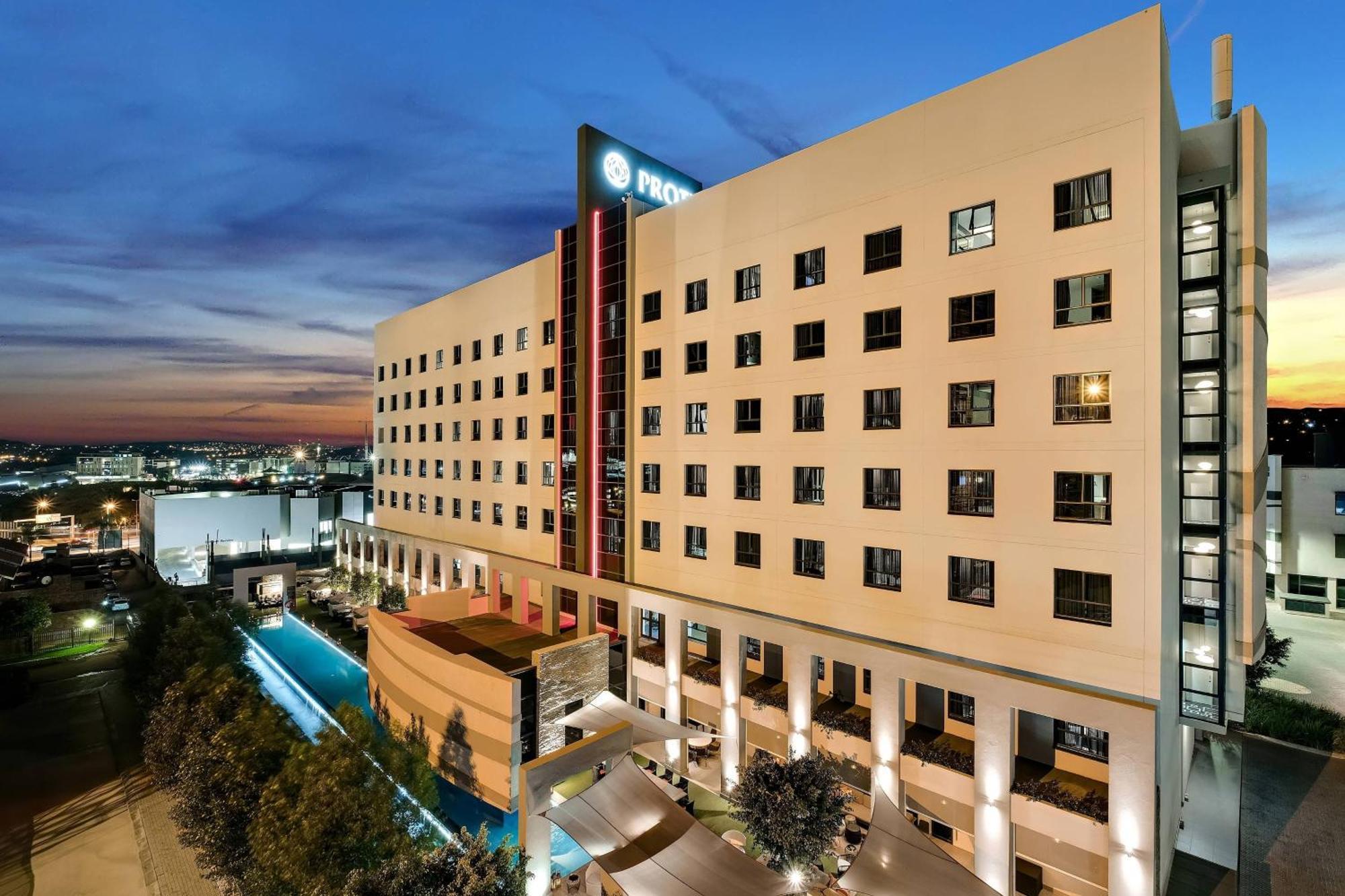 Protea Hotel Fire & Ice! By Marriott Pretoria Menlyn Dış mekan fotoğraf