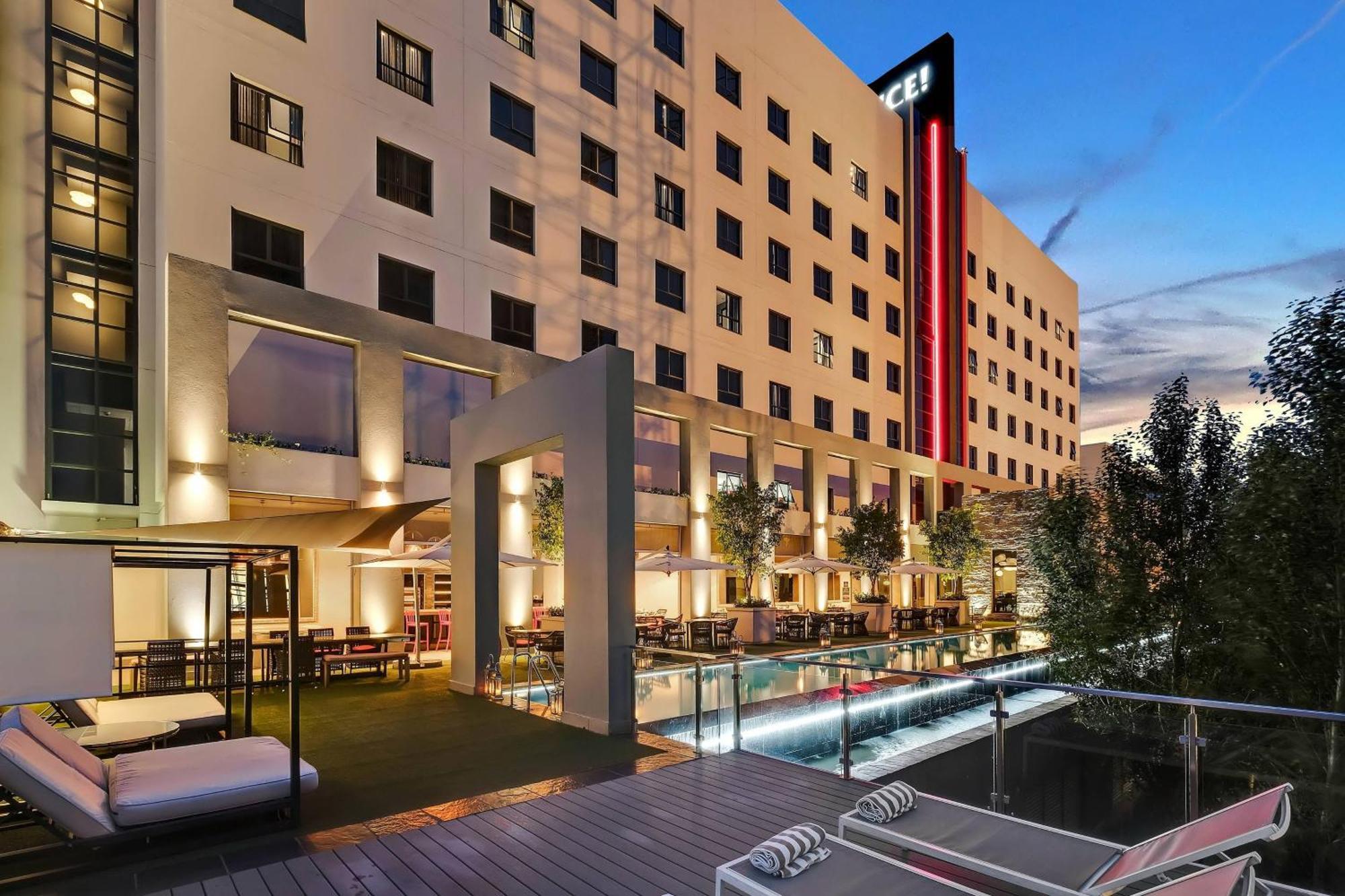 Protea Hotel Fire & Ice! By Marriott Pretoria Menlyn Dış mekan fotoğraf