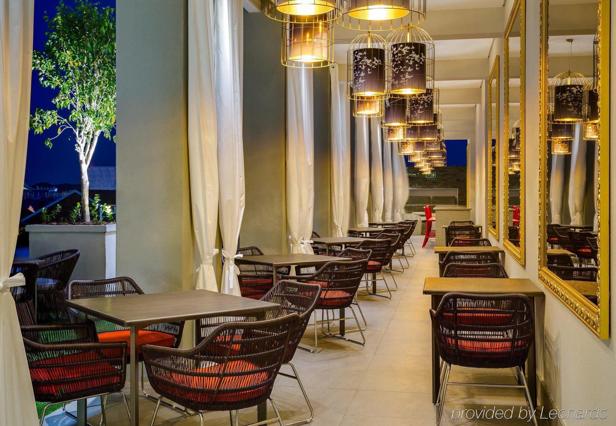 Protea Hotel Fire & Ice! By Marriott Pretoria Menlyn Dış mekan fotoğraf